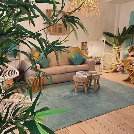 לינה וארוחת בוקר Marsuites 3*