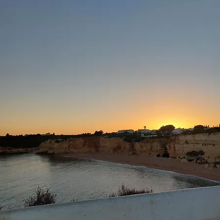 לינה וארוחת בוקר Marsuites Armação de Pêra