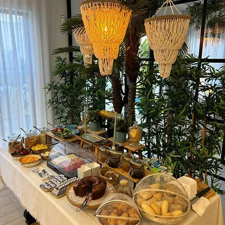 Marsuites לינה וארוחת בוקר Armação de Pêra