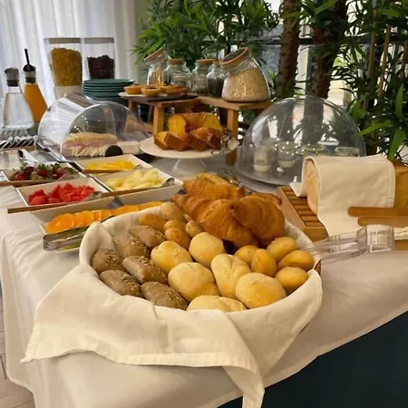 Marsuites Bed & Breakfast