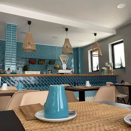 Marsuites Bed & Breakfast 3*
