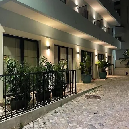 Bed & Breakfast Marsuites Armação de Pêra